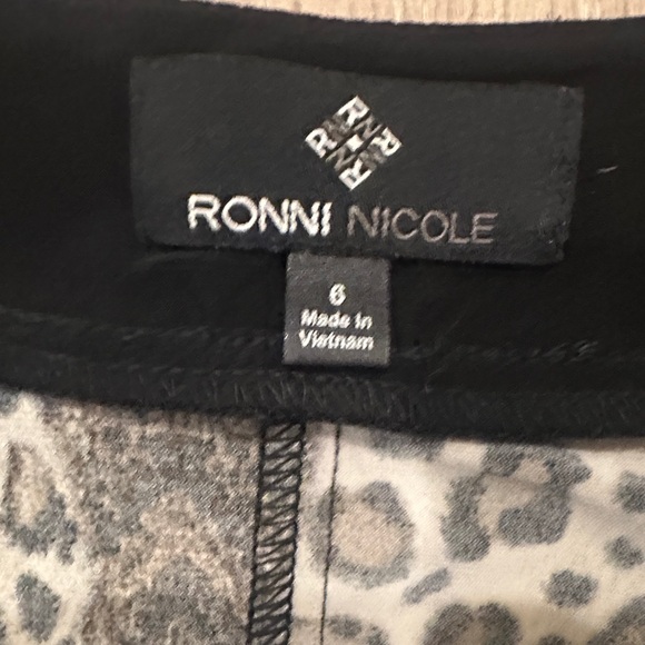 Ronni Nicole Black and Tan Patterned Mini Dress - Picture 2 of 2